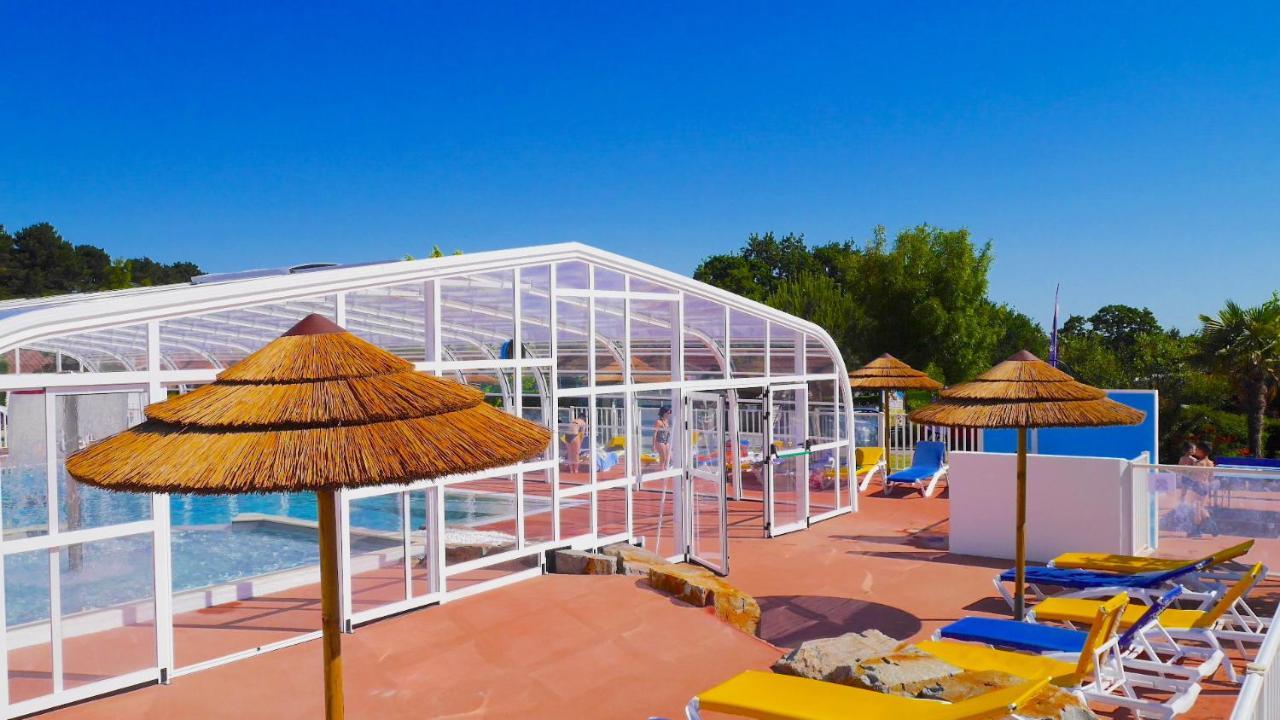 Camping Les Brillas Les Moutiers Exterior photo